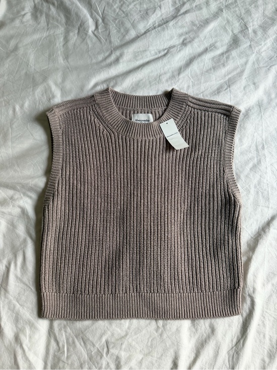 Abercrombie & Fitch Tops - Abercrombie & Fitch Neutral Taupe Ribbed Crewneck Sweater